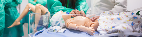 attività didattica su manichino neonato